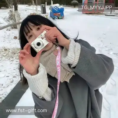 倪影